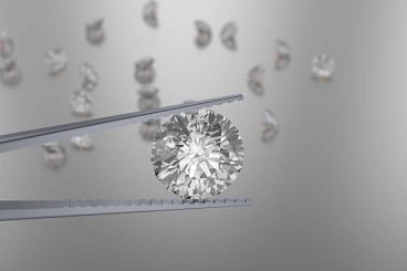 Lab-Grown Diamonds: A Closer Look at Man-Made Sparkle